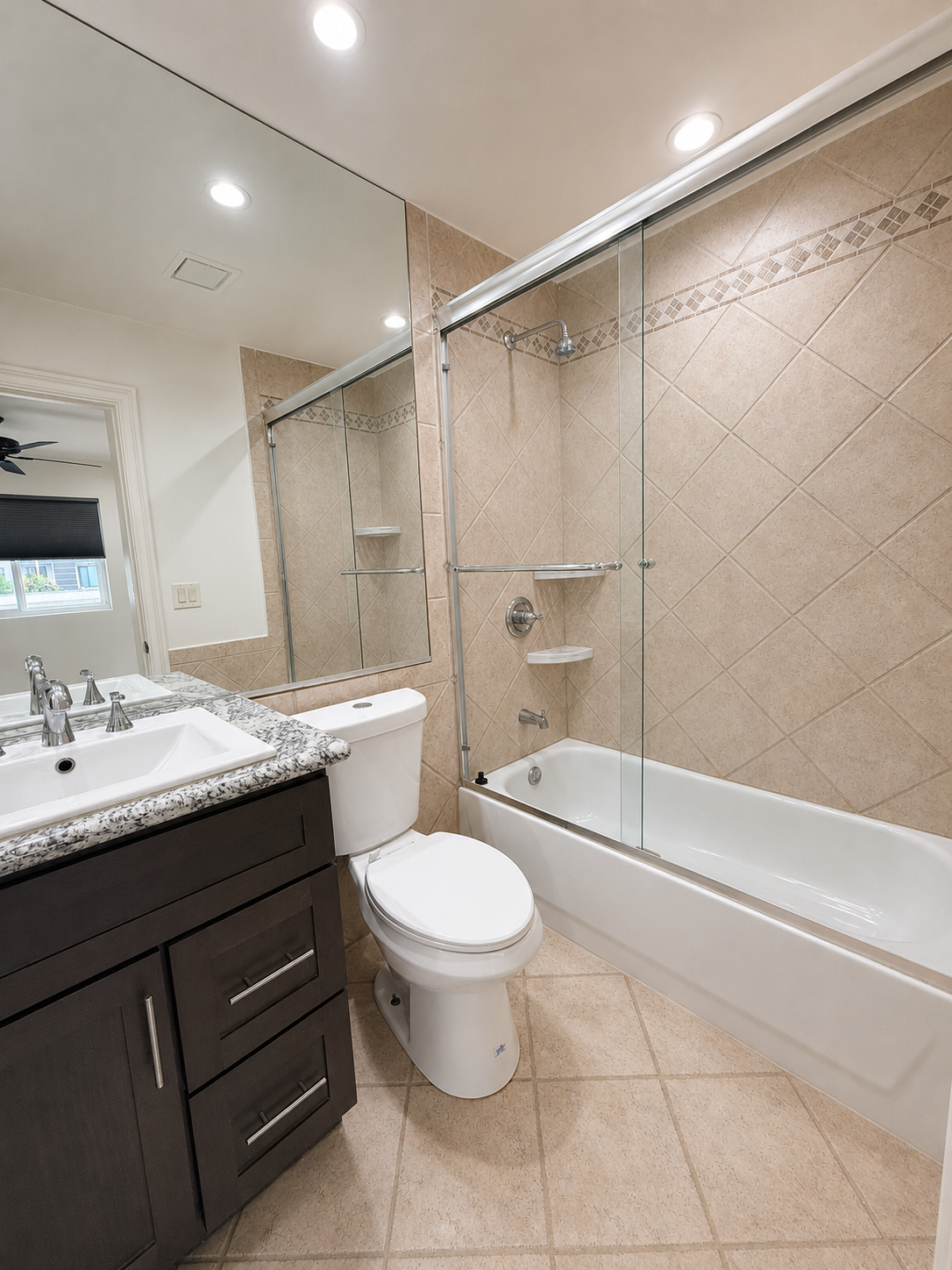 Residence 11 full bathroom